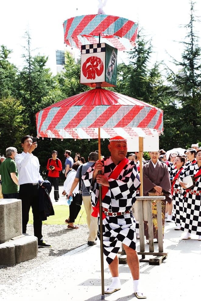 Traditional musicians near Senso-ji