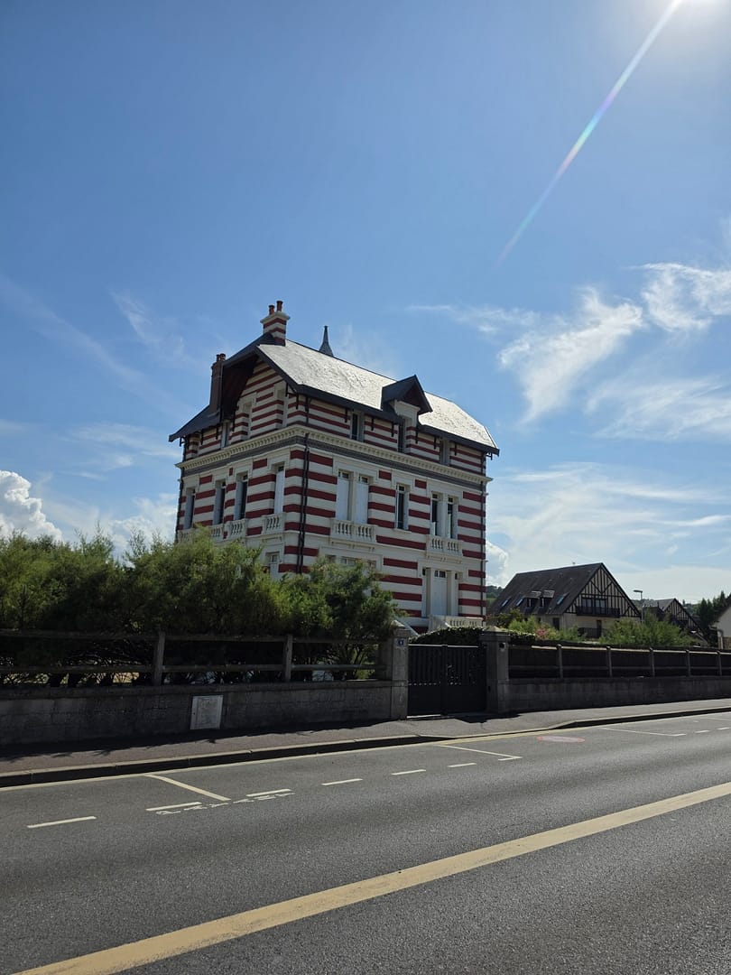 Villers-sur-Mer (Falaises des Vaches Noires)